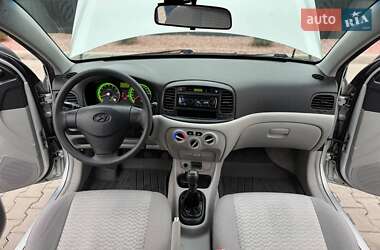 Седан Hyundai Accent 2009 в Одессе