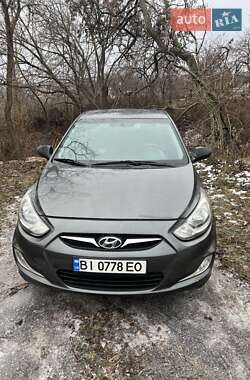 Седан Hyundai Accent 2013 в Полтаві