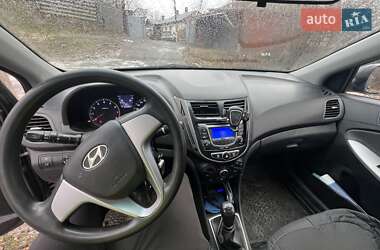 Седан Hyundai Accent 2013 в 