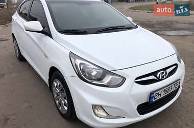 Седан Hyundai Accent 2012 в Миколаєві