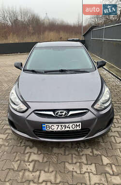 Седан Hyundai Accent 2013 в Львові