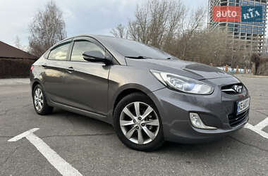 Hyundai Accent 2011