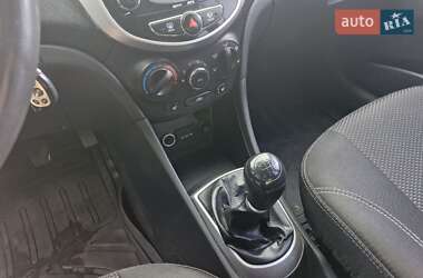 Седан Hyundai Accent 2011 в 