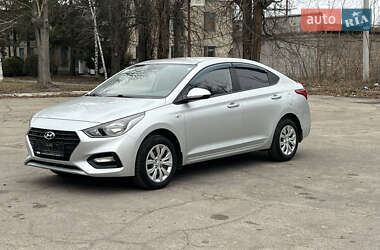 Седан Hyundai Accent 2018 в Жовтих Водах