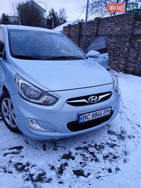 Седан Hyundai Accent 2011 в Львове