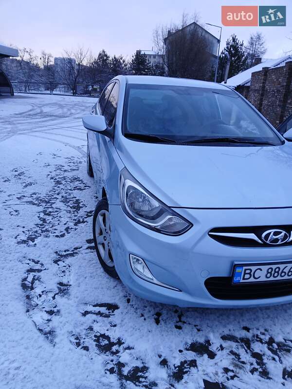 Седан Hyundai Accent 2011 в Львове