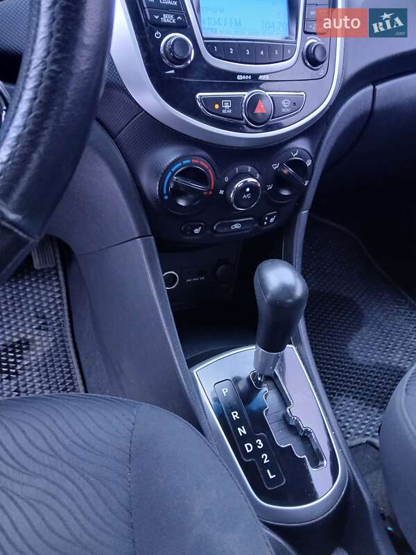 Седан Hyundai Accent 2011 в Львове