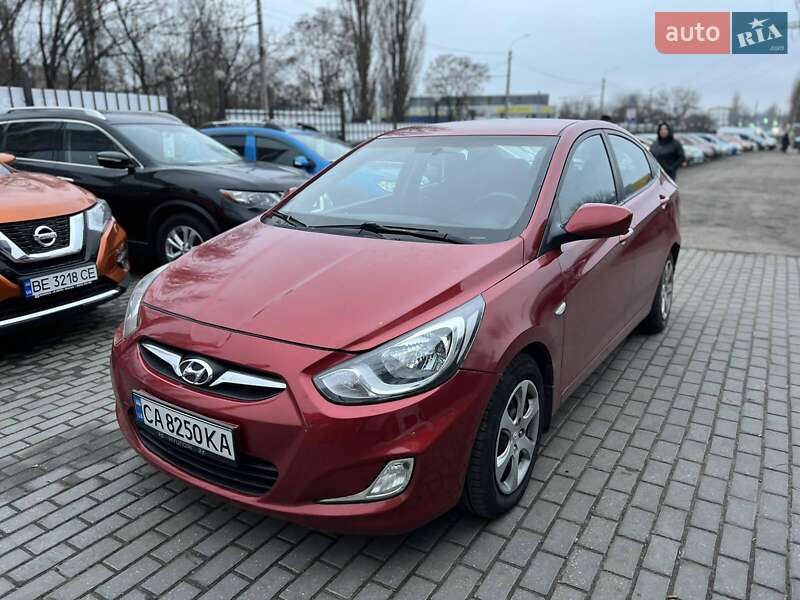 Седан Hyundai Accent 2011 в Миколаєві