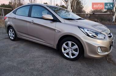 Седан Hyundai Accent 2011 в Днепре