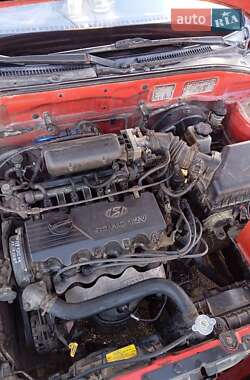 Седан Hyundai Accent 2000 в 