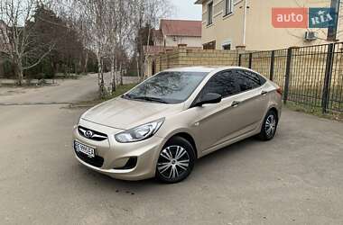 Седан Hyundai Accent 2013 в Одесі