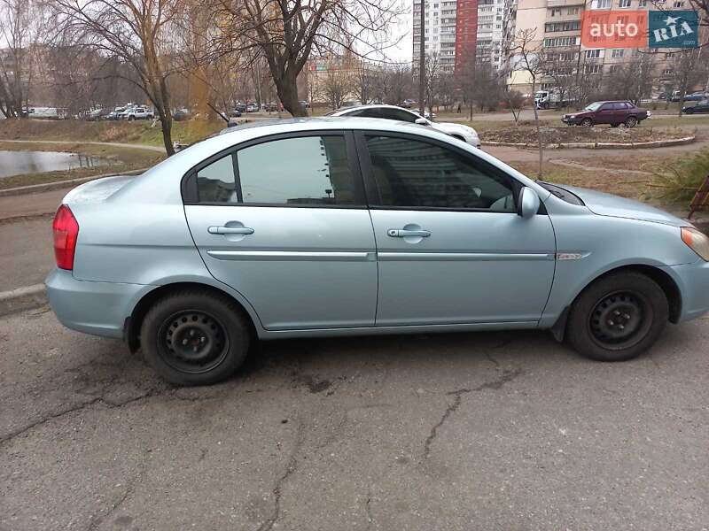Седан Hyundai Accent 2008 в Киеве