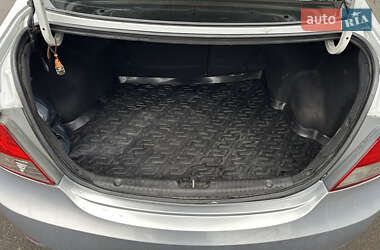Седан Hyundai Accent 2012 в 