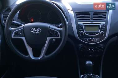 Седан Hyundai Accent 2013 в Миколаєві