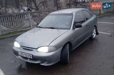 Седан Hyundai Accent 1995 в Чернівцях