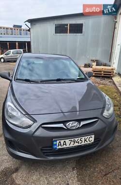 Седан Hyundai Accent 2014 в Киеве