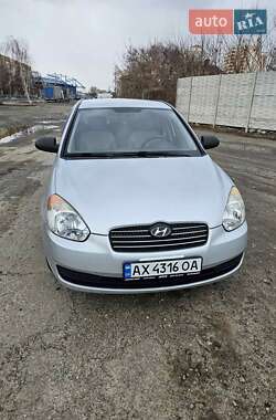 Седан Hyundai Accent 2010 в Харкові