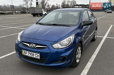 Hyundai Accent 2012 Hyundai Accent 2012