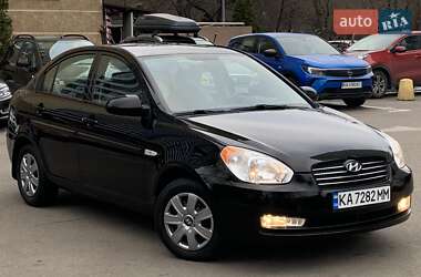 Седан Hyundai Accent 2008 в Киеве