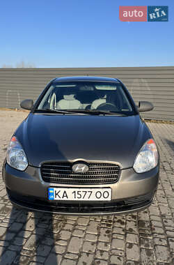 Седан Hyundai Accent 2009 в Ірпені