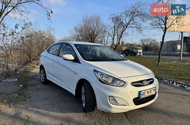 Hyundai Accent 2011