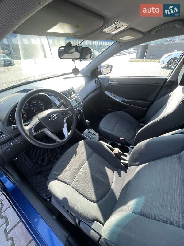 Хэтчбек Hyundai Accent 2016 в Одессе