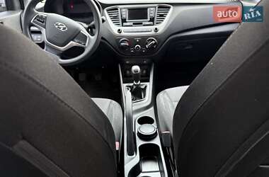 Седан Hyundai Accent 2017 в 