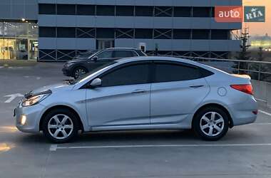 Седан Hyundai Accent 2011 в Киеве