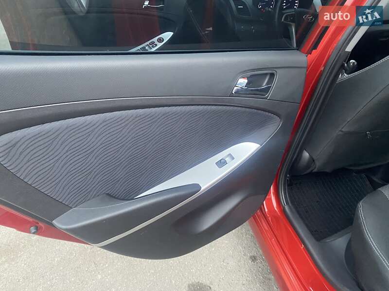 Седан Hyundai Accent 2012 в Виннице