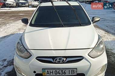 Hyundai Accent 2012