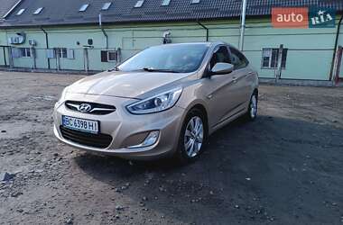 Седан Hyundai Accent 2013 в Львові