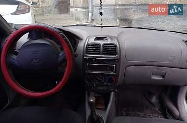 Седан Hyundai Accent 2003 в Львове