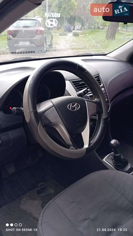 Седан Hyundai Accent 2012 в Харькове