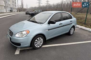 Hyundai Accent 2009