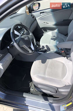 Седан Hyundai Accent 2014 в 