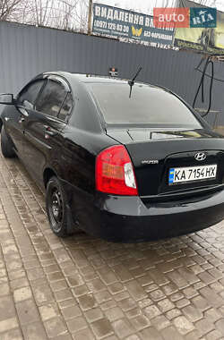 Седан Hyundai Accent 2009 в Кривом Роге