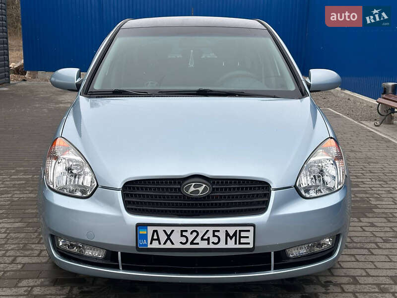 Седан Hyundai Accent 2007 в Ржищеве