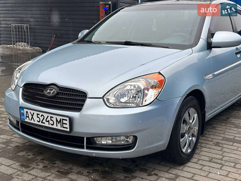 Седан Hyundai Accent 2007 в Ржищеве