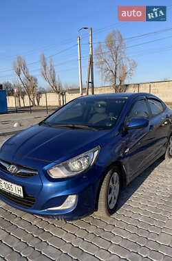 Седан Hyundai Accent 2012 в Дніпрі