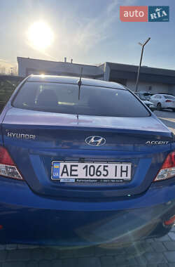 Седан Hyundai Accent 2012 в 
