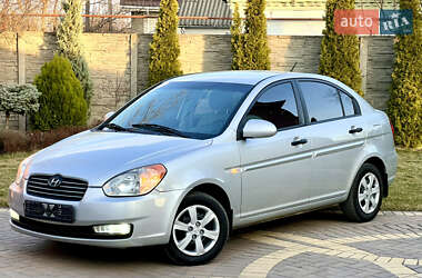 Седан Hyundai Accent 2008 в Днепре