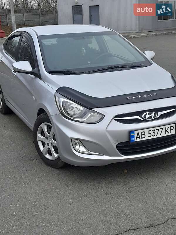 Седан Hyundai Accent 2011 в Бердичеві