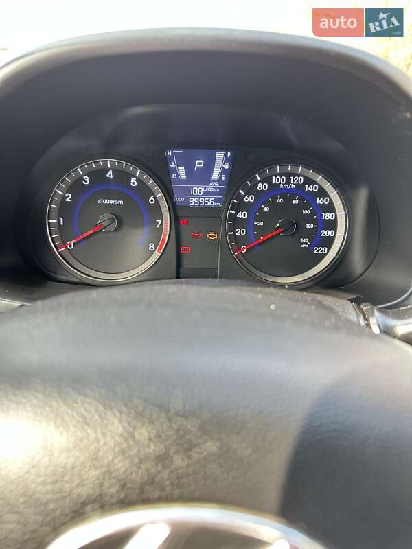 Хэтчбек Hyundai Accent 2013 в Сумах