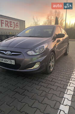 Седан Hyundai Accent 2014 в Житомирі