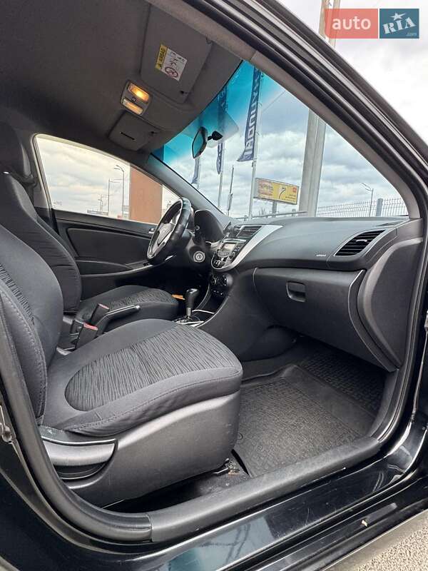 Седан Hyundai Accent 2016 в Киеве