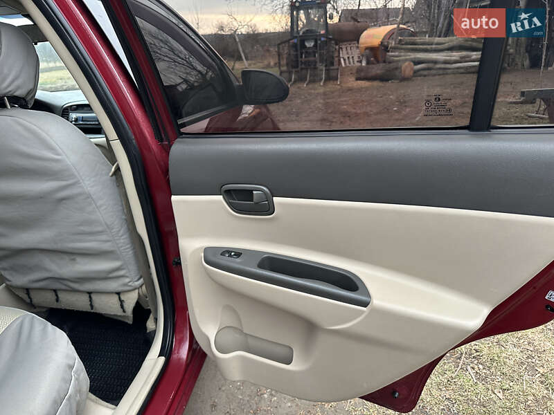 Седан Hyundai Accent 2007 в Черновцах