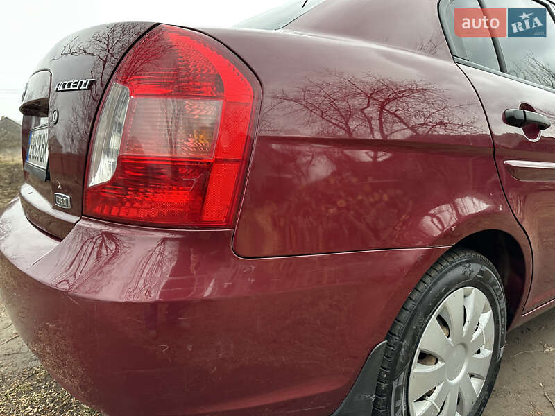 Седан Hyundai Accent 2007 в Черновцах