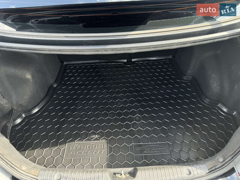 Седан Hyundai Accent 2013 в Черкассах