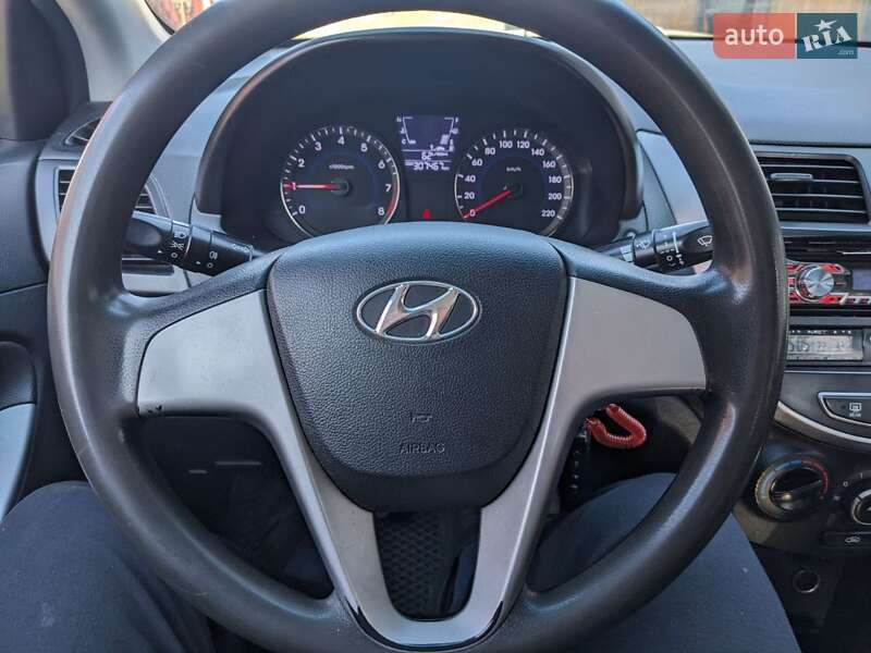 Седан Hyundai Accent 2013 в Звягелі