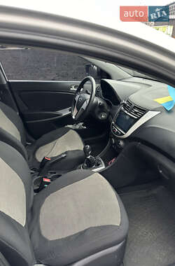 Седан Hyundai Accent 2011 в 